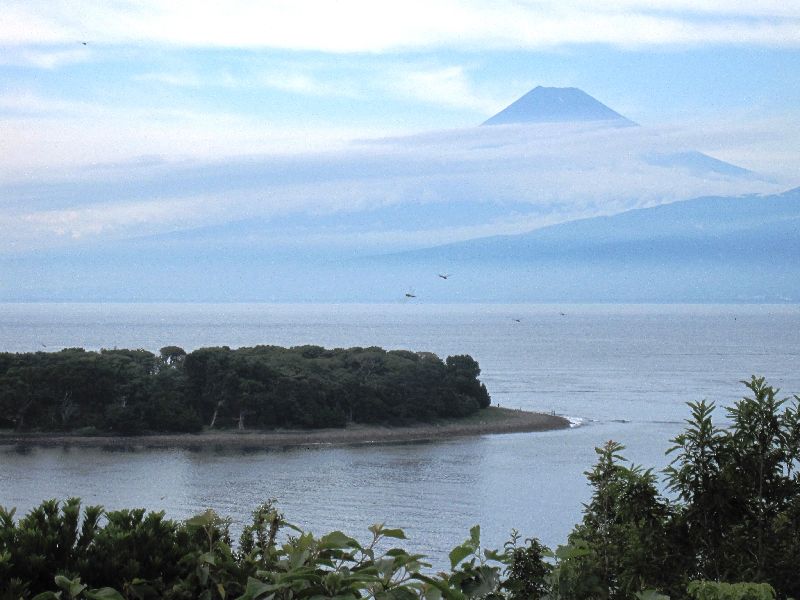 神池からの富士山