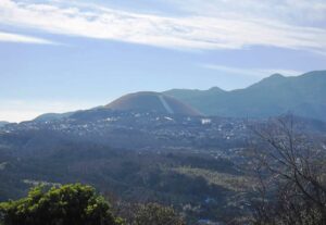 大室山