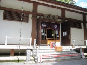 日向薬師 宝殿