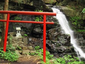 母の白滝神社
