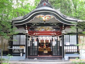 新屋山神社