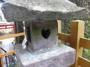 須山浅間神社 灯篭