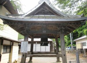 八菅神社の梵鐘