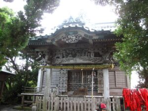 大瀬神社・神池
