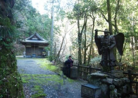 土々呂の滝 毘沙門天