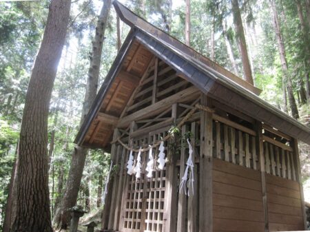 物部守屋神社